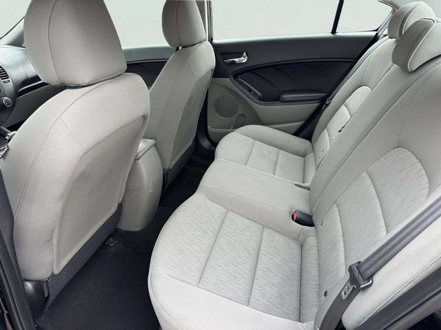 2015 Kia Forte 4dr Sedan Automatic LX - 22963296 - 9