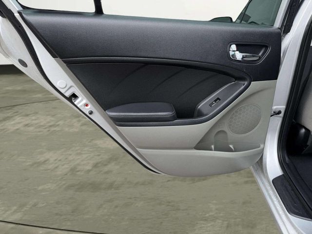 2015 Kia Forte 4dr Sedan Automatic LX - 22965025 - 16