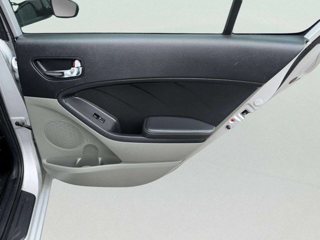 2015 Kia Forte 4dr Sedan Automatic LX - 22965025 - 19