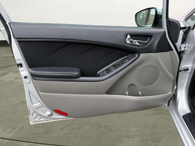 2015 Kia Forte 4dr Sedan Automatic LX - 22965025 - 8