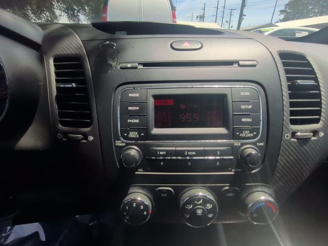 2015 Kia Forte 5-Door 5dr Hatchback Automatic EX - 23036571 - 16