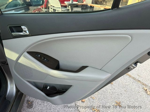 2015 Kia Optima 4dr Sedan EX - 22962591 - 19