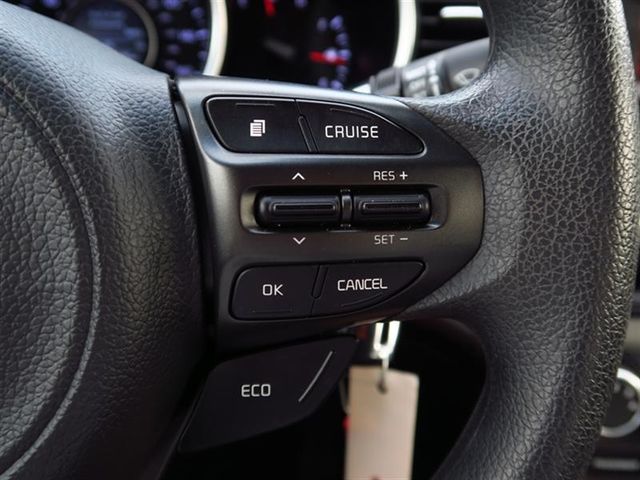 2015 Kia Optima 4dr Sedan LX - 17003306 - 27