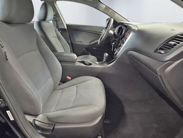 2015 Kia Optima 4dr Sedan LX - 23032839 - 18