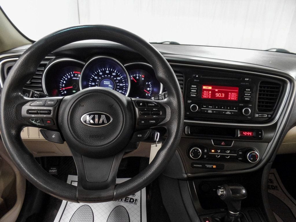 2015 Kia Optima LX - 22655282 - 13