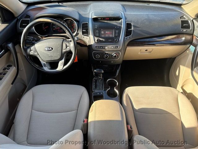 2015 Kia Sorento 2WD 4dr I4 LX - 22975122 - 8