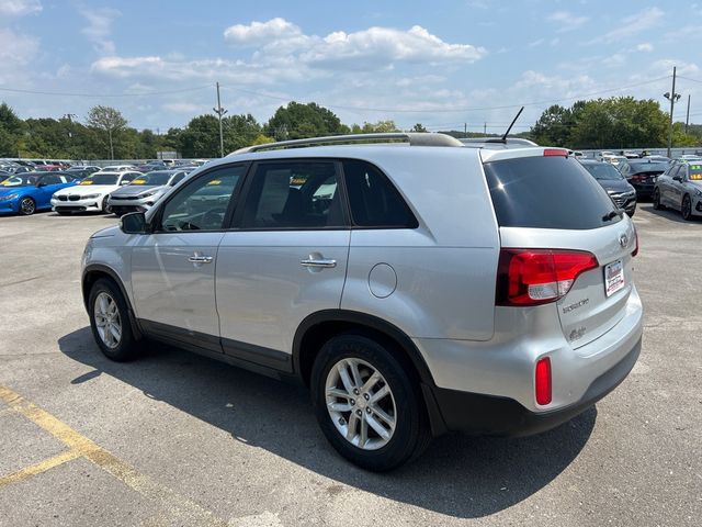 2015 Kia Sorento 2WD 4dr I4 LX - 23072245 - 5