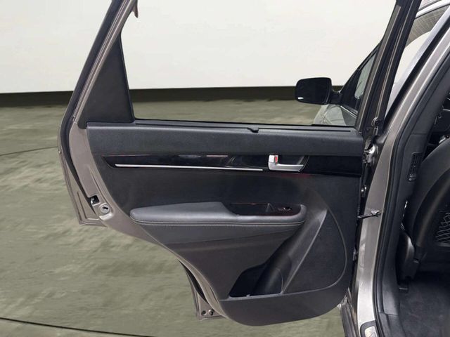 2015 Kia Sorento 2WD 4dr V6 SX Limited - 23050441 - 15