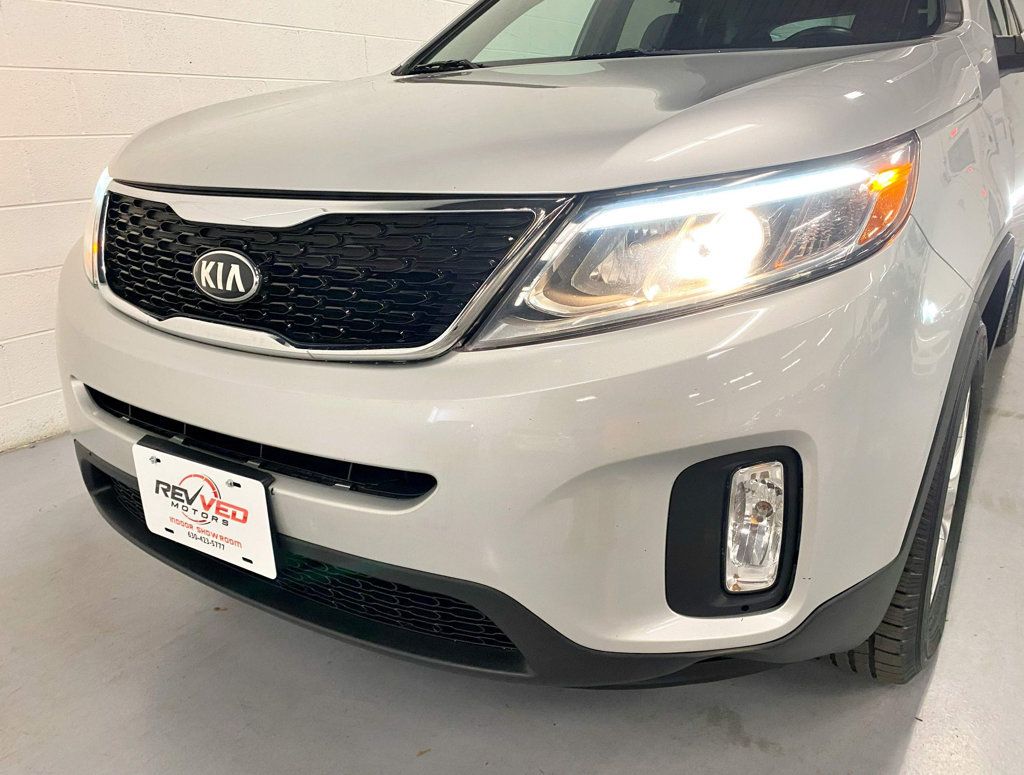 2015 Kia Sorento AWD 4dr I4 LX - 22632841 - 9