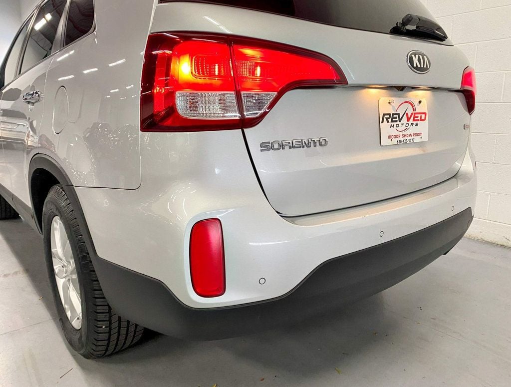 2015 Kia Sorento AWD 4dr I4 LX - 22632841 - 10