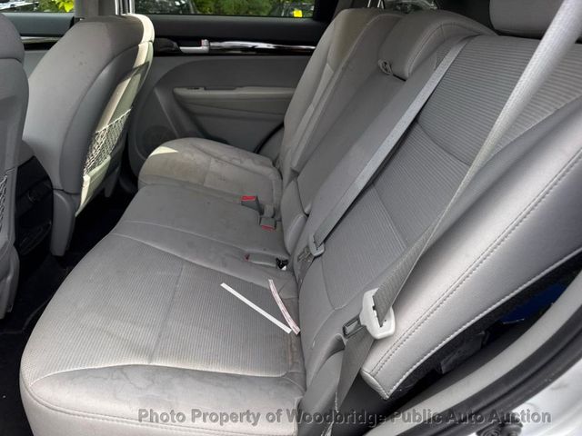 2015 Kia Sorento AWD 4dr V6 LX - 23095116 - 12