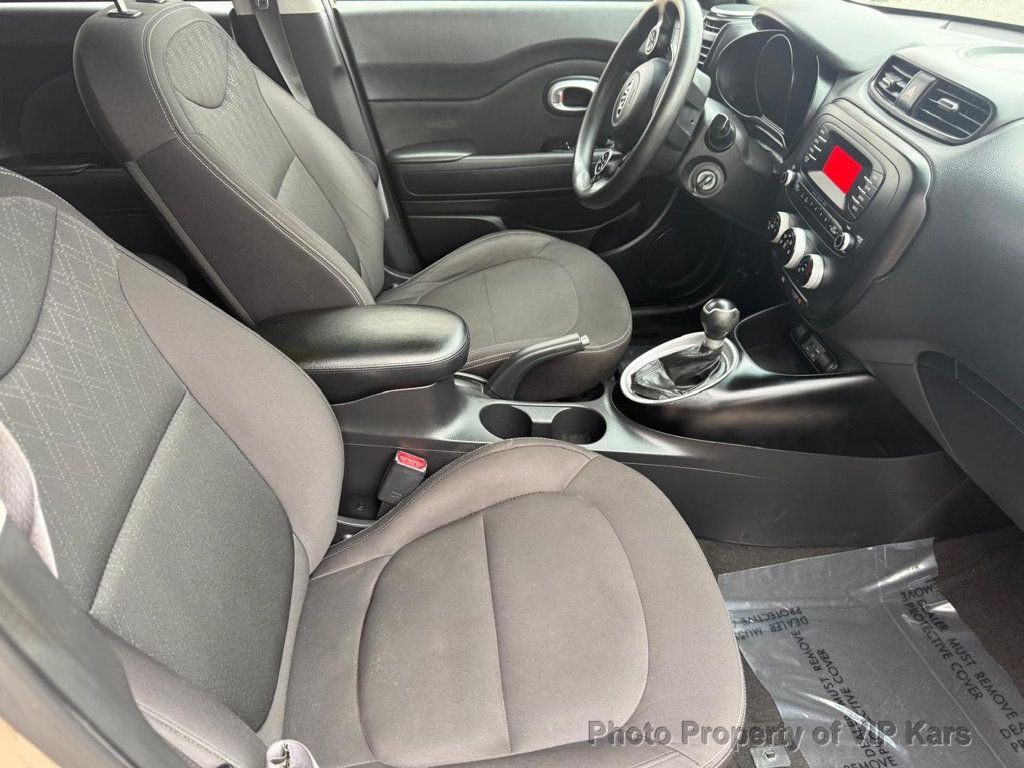 2015 Kia Soul 5dr Wagon Automatic - 22948585 - 11