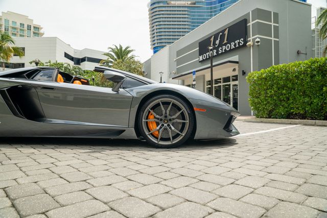 2015 Lamborghini Aventador 2dr Convertible - 22909968 - 13