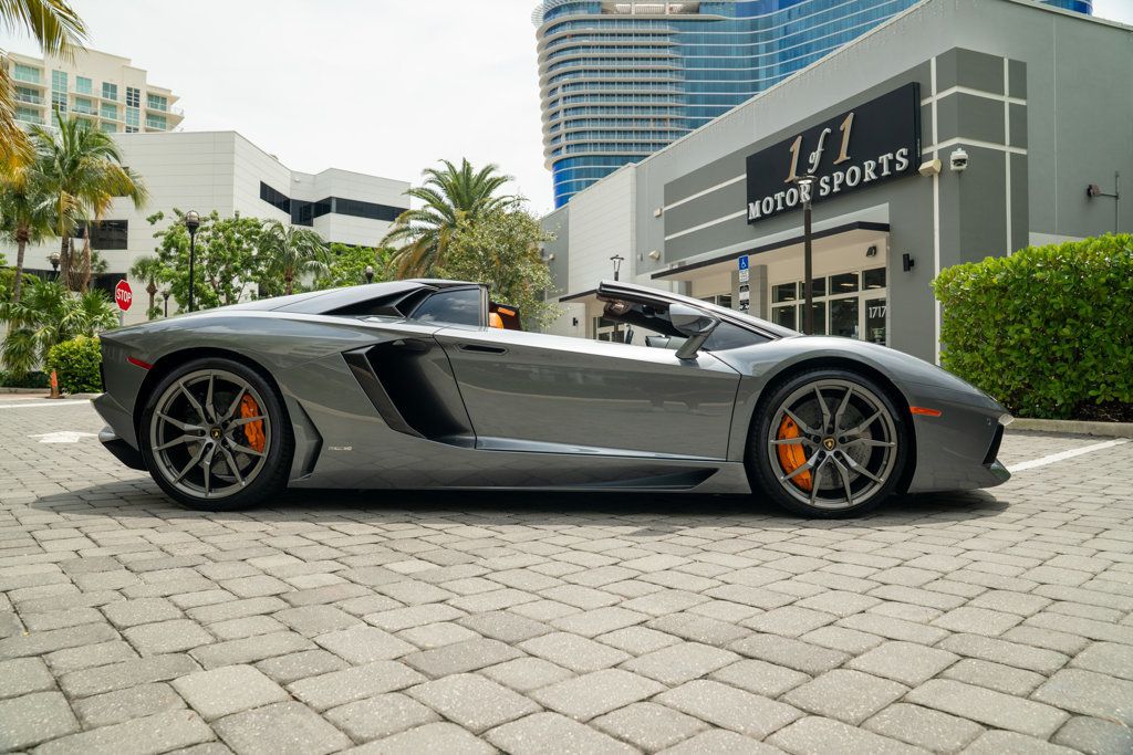 2015 Lamborghini Aventador 2dr Convertible - 22909968 - 15
