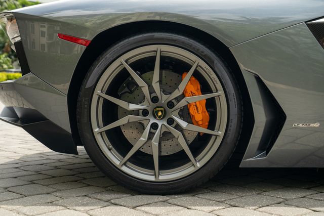 2015 Lamborghini Aventador 2dr Convertible - 22909968 - 18