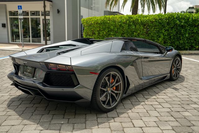 2015 Lamborghini Aventador 2dr Convertible - 22909968 - 20