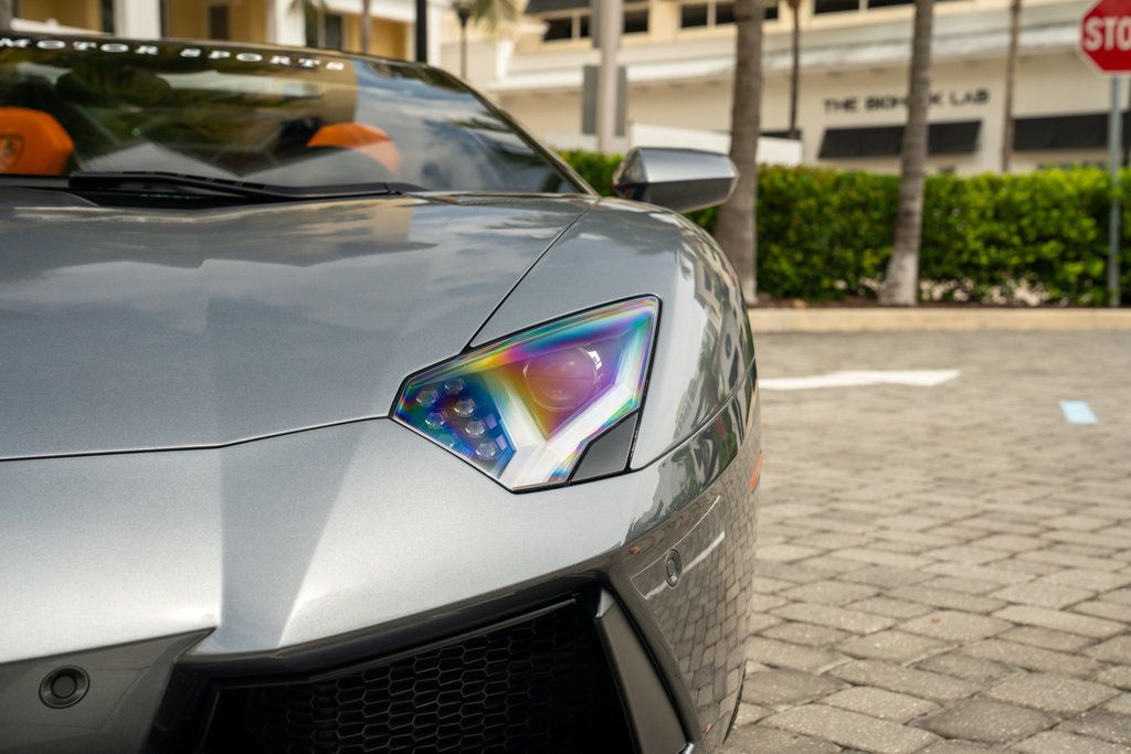 2015 Lamborghini Aventador 2dr Convertible - 22909968 - 40