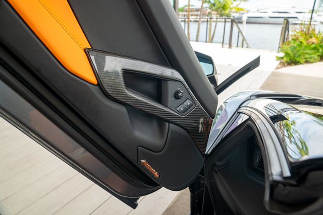 2015 Lamborghini Aventador 2dr Convertible - 22909968 - 51