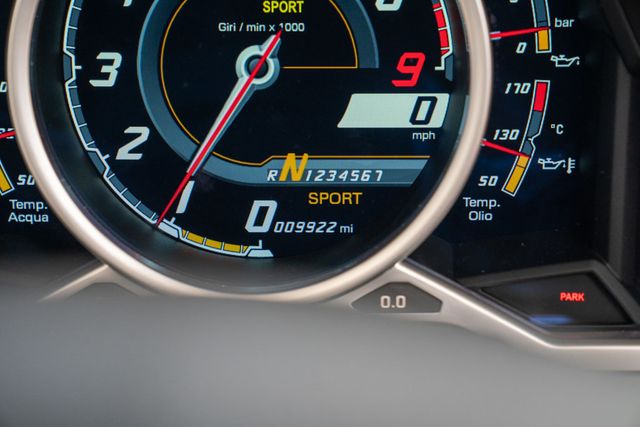 2015 Lamborghini Aventador 2dr Convertible - 22909968 - 61