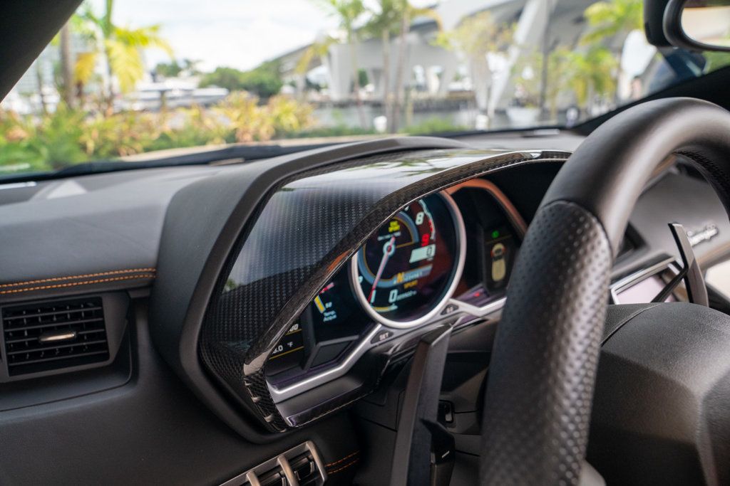 2015 Lamborghini Aventador 2dr Convertible - 22909968 - 68