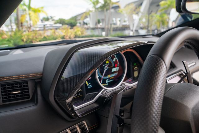 2015 Lamborghini Aventador 2dr Convertible - 22909968 - 68