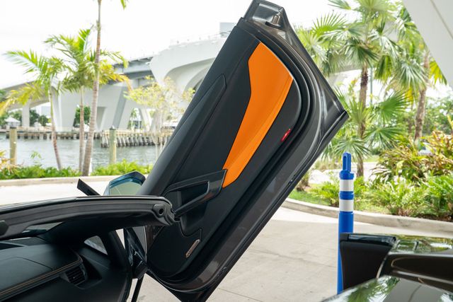 2015 Lamborghini Aventador 2dr Convertible - 22909968 - 70