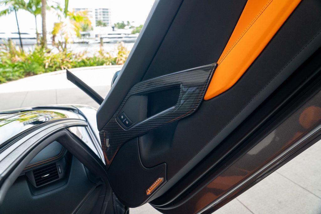 2015 Lamborghini Aventador 2dr Convertible - 22909968 - 71