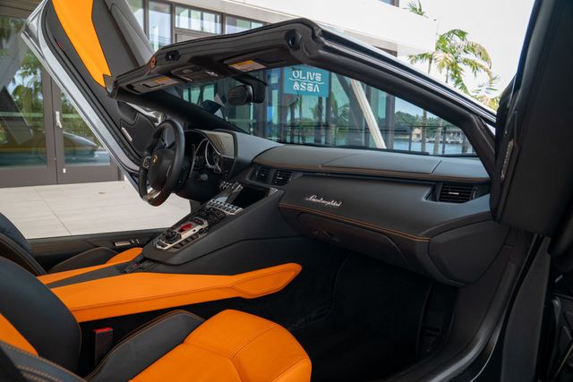 2015 Lamborghini Aventador 2dr Convertible - 22909968 - 73