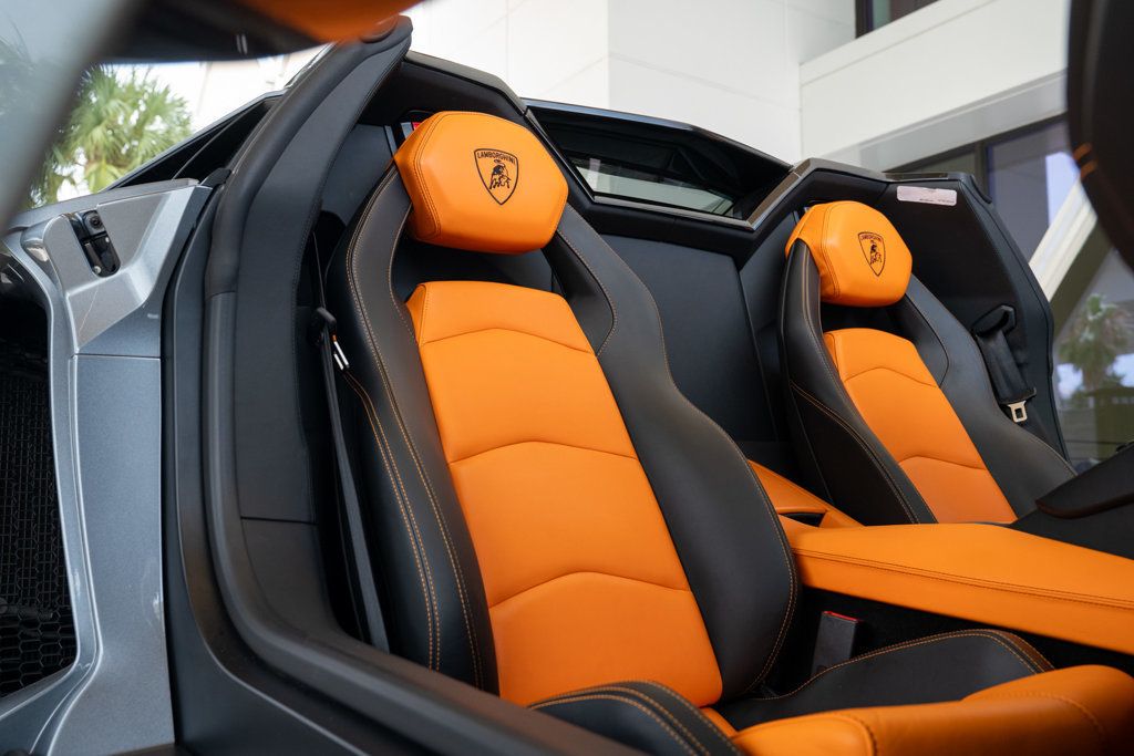 2015 Lamborghini Aventador 2dr Convertible - 22909968 - 75