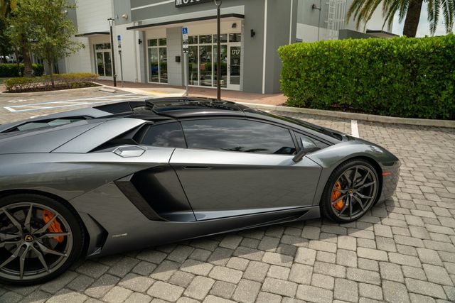 2015 Lamborghini Aventador 2dr Convertible - 22909968 - 83
