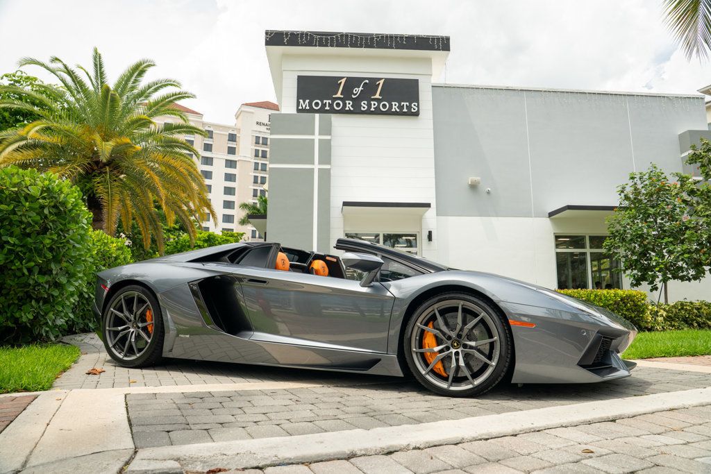 2015 Lamborghini Aventador 2dr Convertible - 22909968 - 86