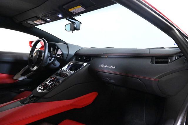 2015 Lamborghini Aventador 2dr Coupe - 23034033 - 14