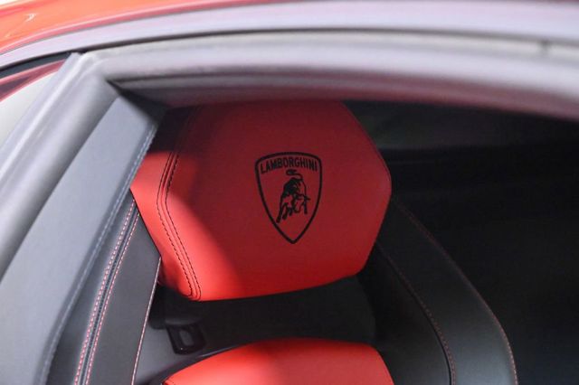 2015 Lamborghini Aventador 2dr Coupe - 23034033 - 19