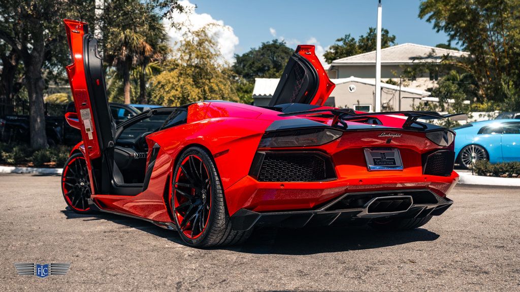 2015 Lamborghini Aventador Roadster  - 22615065 - 1