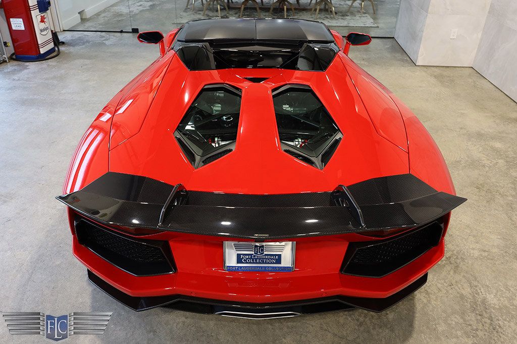 2015 Lamborghini Aventador Roadster  - 22615065 - 23