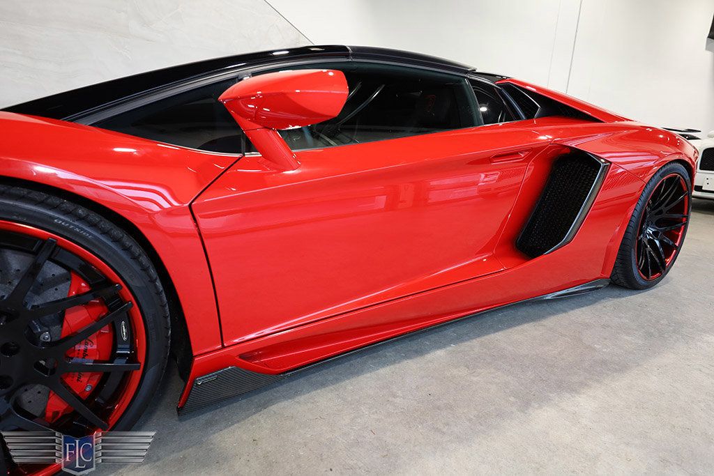 2015 Lamborghini Aventador Roadster  - 22615065 - 24