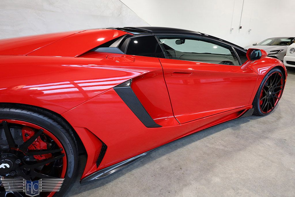 2015 Lamborghini Aventador Roadster  - 22615065 - 25