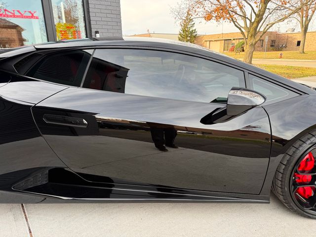 2015 Lamborghini Huracan 2dr Coupe LP 610-4 - 22936200 - 11