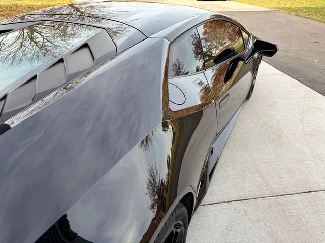 2015 Lamborghini Huracan 2dr Coupe LP 610-4 - 22936200 - 16