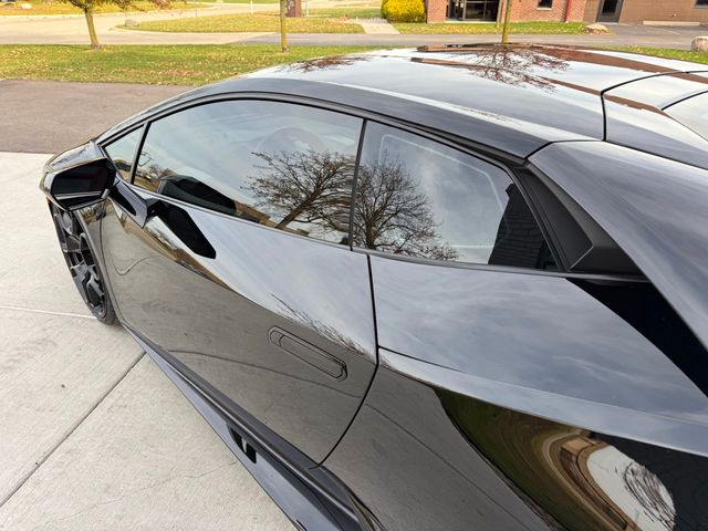 2015 Lamborghini Huracan 2dr Coupe LP 610-4 - 22936200 - 22