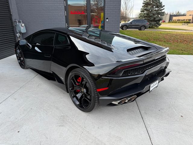 2015 Lamborghini Huracan 2dr Coupe LP 610-4 - 22936200 - 23