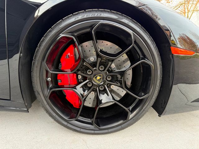 2015 Lamborghini Huracan 2dr Coupe LP 610-4 - 22936200 - 28