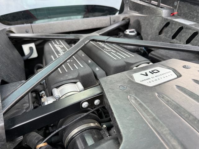 2015 Lamborghini Huracan 2dr Coupe LP 610-4 - 22936200 - 52