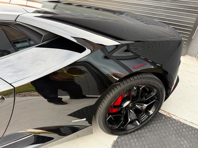 2015 Lamborghini Huracan 2dr Coupe LP 610-4 - 22936200 - 6