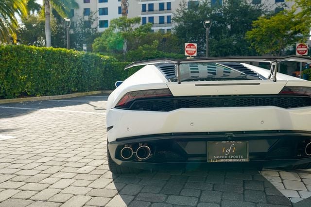 2015 Lamborghini Huracan 2dr Coupe LP 610-4 - 22924825 - 23