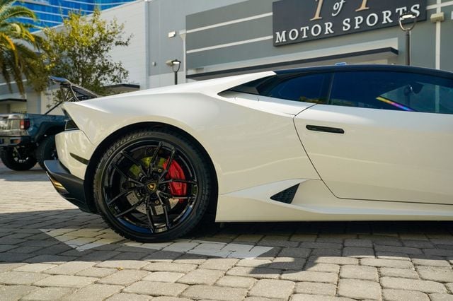 2015 Lamborghini Huracan 2dr Coupe LP 610-4 - 22924825 - 30