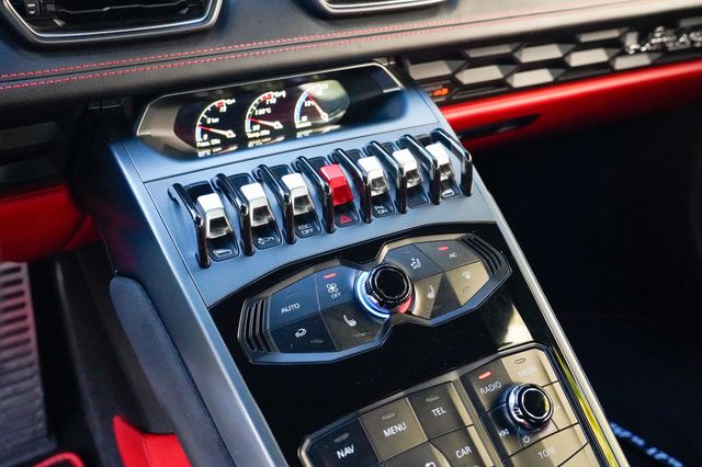 2015 Lamborghini Huracan 2dr Coupe LP 610-4 - 22924825 - 65