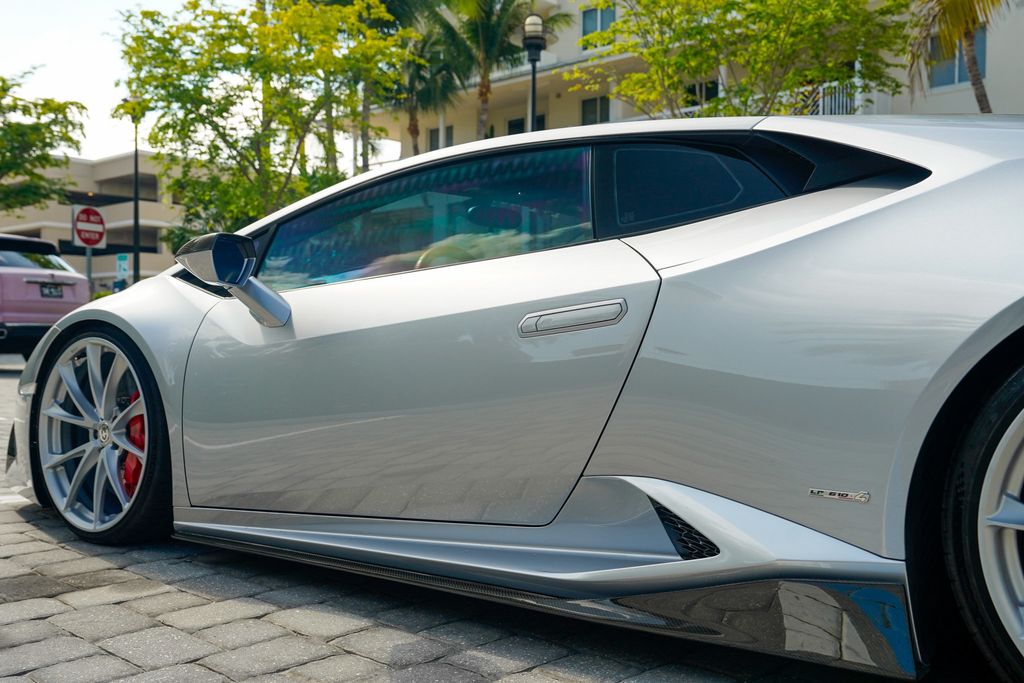 2015 Lamborghini Huracan 2dr Coupe LP 610-4 - 23058615 - 18