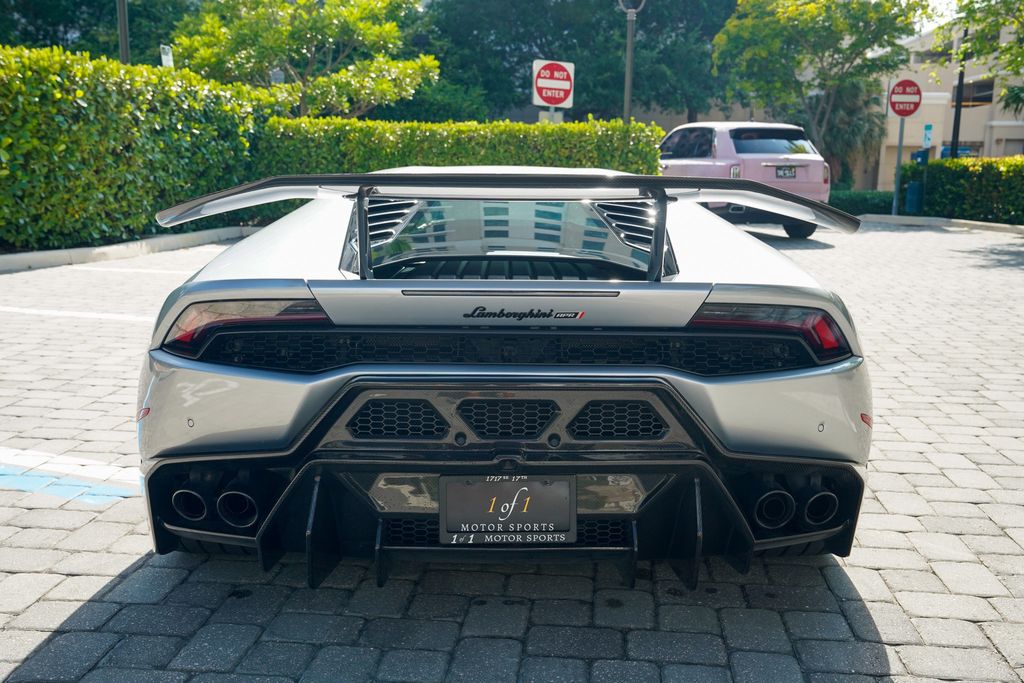 2015 Lamborghini Huracan 2dr Coupe LP 610-4 - 23058615 - 21