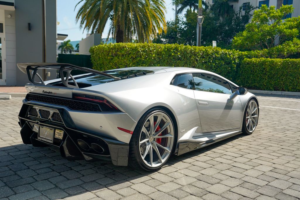 2015 Lamborghini Huracan 2dr Coupe LP 610-4 - 23058615 - 26